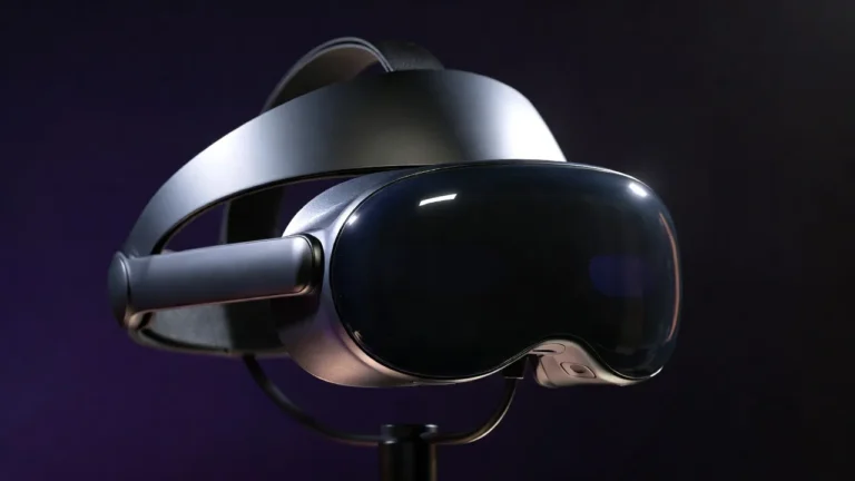 The Android XR Edition: Unveiling the Future of The Android XR 8 The Android XR headset showcased at The Android Show XR Edition with innovative features